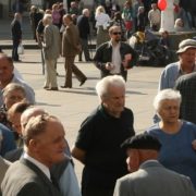 Grad Zagreb započinje isplaćivati NOVČANU POMOĆ siromašnim UMIROVLJENICIMA