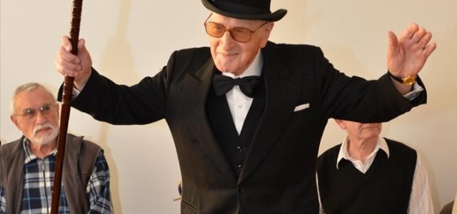 NAJSTARIJI step plesač oduševio plesom i na proslavi svog 91. rođendana