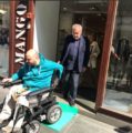 U centru grada postavljene kosine koje pomažu invalidnim osobama da uđu i izađu