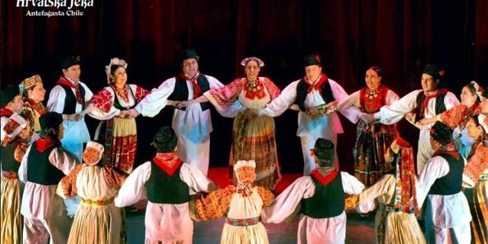 U ŠKOLI HRVATSKOG FOLKLORA članovi skupina iz iseljeništva uče nove plesove i ČUVAJU TRADICIJU