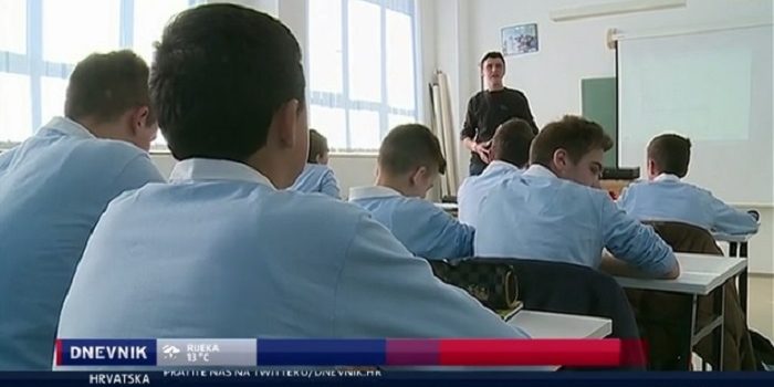 Zagrebački učenici dobili skupe uniforme, no NE MORAJU IH NOSITI, ako im se ne sviđaju!