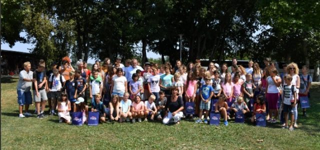 ZAGREB IM OMOGUĆIO KUPANJE: Djeca iz Vukovara vratila se s besplatnog ljetovanja iz Duge Uvale
