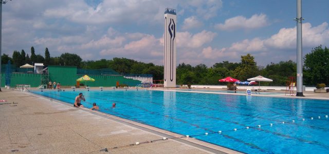 Započele prijave i UPISI na TEČAJEVE PLIVANJA na bazenima SRC Šalata, prvi tečaj od 17. lipnja