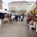 DANI SLAVONIJE U ZAGREBU: Udruga branitelja proizvođača nudi slavonske specijalitete i rukotvorine na Trgu
