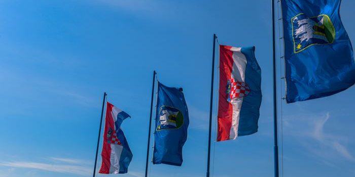DAN NEOVISNOSTI Uz čestitku, gradonačelnik Bandić pozvao Zagrepčane da na pročeljima istaknu hrvatsku zastavu