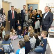 Otvorena novoizgrađena Osnovna škola Središće, rasteretiti će susjedne škole u Zapruđu