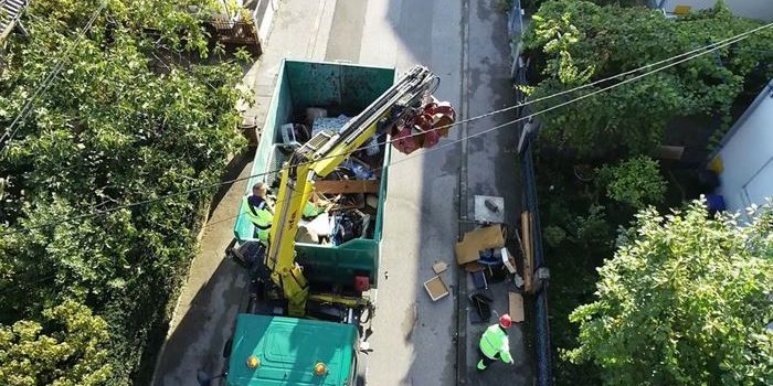 Čistoća odvozi glomazni otpad s javnih površina; iz Grada pozivaju ljude da prijave nepropisno odlaganje