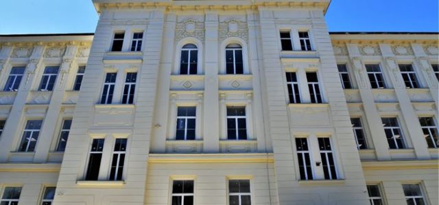 Zamjenik gradonačelnika Zagreba obišao osnovne škole na kojima traje obnova