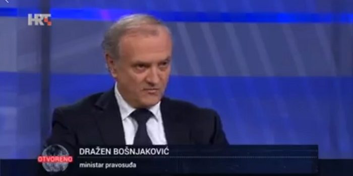 Zgroženi Bošnjakovićevim prijedlogom: Cilj novog zakona je PROGON BLOKIRANIH iz RH i vladavina javnih bilježnika!