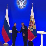 Putin osobno u Kremlju uručio gradonačelniku Bandiću odlikovanje Red prijateljstva