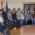 Središnji državni ured daje tisuću studentskih stipendija Hrvatima izvan RH, rok za prijavu je do 19. siječnja